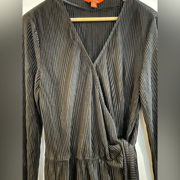 Joe Fresh Black Wrap Dress - Picture 5 of 10